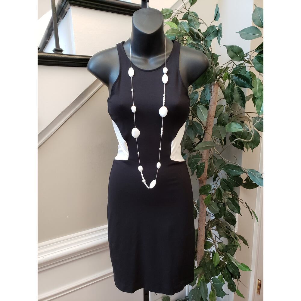 Express Bodycon Dress‎ Women's XS Black & White Round Neck Sleeveless Pullover